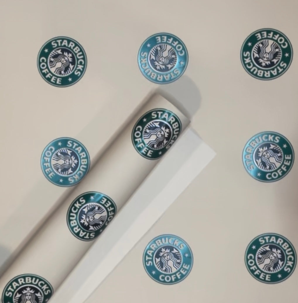 Papel de regalo floral Starbucks color crema café beige